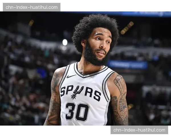 马刺尚帕尼三分火力延续 文班缺阵期间进攻重任 马刺尚帕尼三分火力延续 文班缺阵期间进攻重任